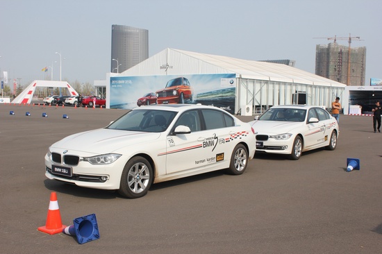 BMW 3行动